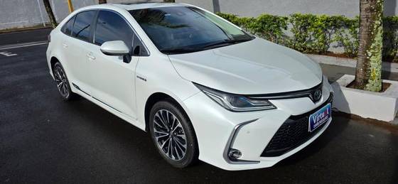 TOYOTA COROLLA 1.8 VVT-I HYBRID FLEX ALTIS PREMIUM CVT TOYOTA COROLLA 1.8 VVT-I HYBRID FLEX ALTIS PREMIUM CVT